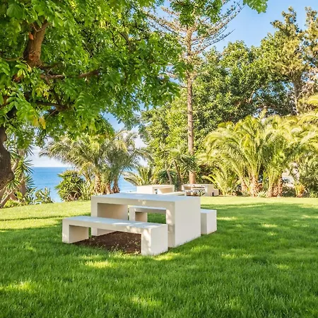 Oceans Glow By Homie דירה