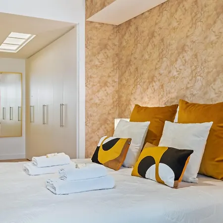 Oceans Glow By Homie פונשל