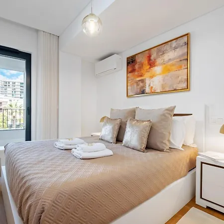 Oceans Glow By Homie شقة