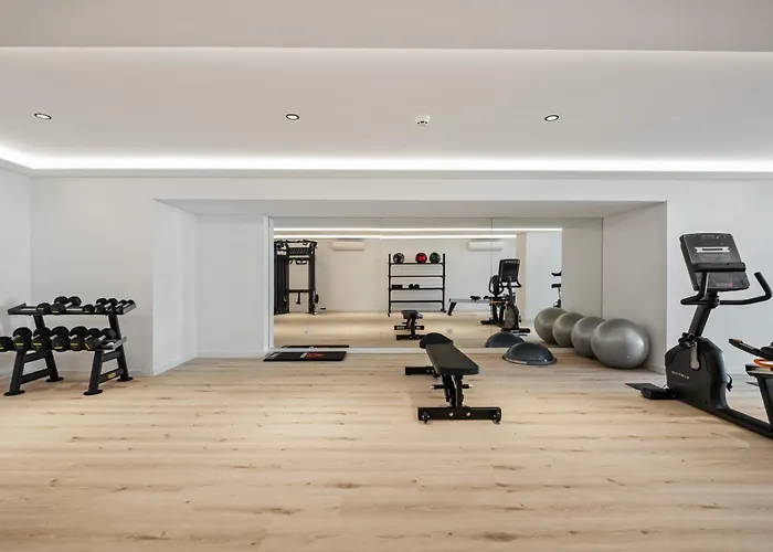 Oceans Glow By Homie 丰沙尔