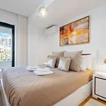 Oceans Glow By Homie Apartamento
