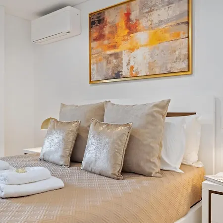 Oceans Glow By Homie * Funchal (Madeira)